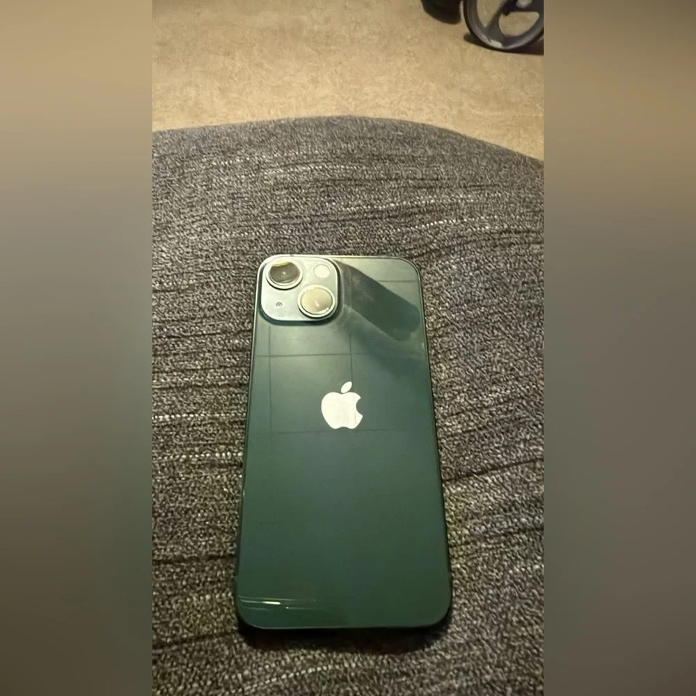 Apple iphone mini 13 in green